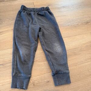 Cat & Jack Boys Sweatpants. Wear to knees